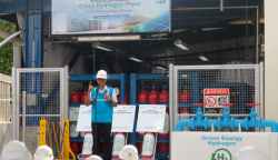 PLN melalui subholding PLN Nusantara Power (PLN NP) meresmikan Green Hydrogen Plant (GHP) pertama di Indonesia di kawasan PLTGU Muara Karang, Pluit, Jakarta, Senin (9/10)