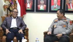 Kapolda Aceh Irjen Pol Achmad Kartiko, Senin (16/10) melakukan kunjungan silaturahmi ke Kantor Pengadilan Tinggi Banda Aceh