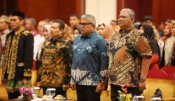 Sekda Aceh Bustami Hamzah saat menghadiri seminar Internasional Jalur Rempah rangkaian PKA-8 di Hotel Hermes Palace Banda Aceh, Ahad 5 November 2023
