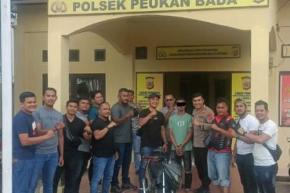 Unit Reskrim Polsek Peukan Bada bersama Tim Rimueng Satreskrim Polresta Banda Aceh menangkap AA (24) pelaku curanmor yang terjadi di Depot Air Minum Gol Ro, Ajuen, Peukan Bada, Aceh Besar