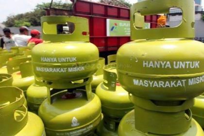 Pemko Banda Aceh menggelar Operasi Pasar Khusus LPG kg pada 30 November 2023 di Kantor Diskopukmdag Banda Aceh