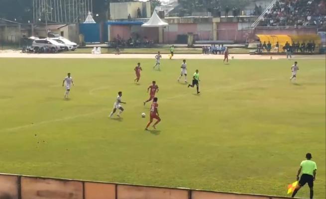 Semen Padang FC pesta gol 4-0 ke gawang Persiraja Banda Aceh dalam laga penutup fase grup Liga 2 Grup 1 di Stadion H Agus Salim Padang, Ahad (17/12)