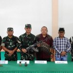 Kodim 0117/Aceh Tamiang menerima satu pucuk senjata api jenis Senjata AK-47 kaliber 12,7 mm, dua buah granat standar dan 12 amunisi Kaliber 7,26 mm