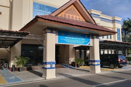 Kanwil Ditjen Pajak Aceh berhasil melampaui target penerimaan pajak tahun 2023 dengan mengumpulkan penerimaan sebesar Rp 5,83 triliun atau 104,37% dari target penerimaan pajak 2023 sebesar Rp 5,58 triliun