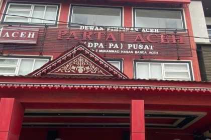 DPA Partai Aceh memastikan akan memberikan bantuan hukum kepada kadernya M Dahlan Ishak alias Mak Lan dalam kasus pemukulan Caleg PKS di Simpang Keuramat, Aceh Utara