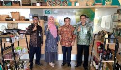 Bank Syariah Indonesia (BSI) Aceh menyalurkan Rp 3,5 triliun untuk program pembiayaan KUR kepada 51.734 pelaku usaha pada tahun 2023