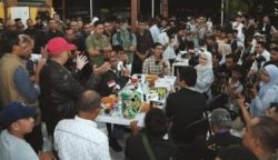 Calon wakil presiden nomor urut 3 Mahfud MD menggelar diskusi publik 'Tabrak Prof', Rabu malam (31/1/2024) di Banda Aceh