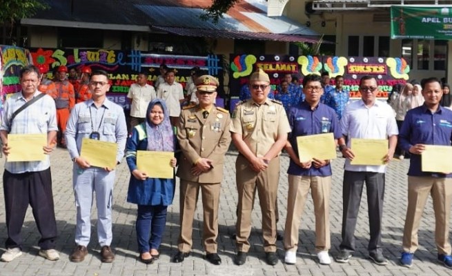 Sebanyak 68 perusahaan di Aceh menerima penghargaan prestisius atas pencapaian Zero Accident (Nihil Kecelakaan) dalam upaya keselamatan dan kesehatan kerja (K3), Selasa (6/2)