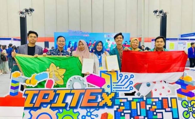 Mahasiswa USK menorehkan prestasi membanggakan, dengan membawa pulang dua medali dari ajang Bangkok International Intellectual Property, Invention, Innovation and Technology Exposition (IPITEx) 2024 di Thailand