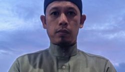 Pengajar pada Pesantren Dar Maryam Samahani, Aceh Besar, Ustaz Aiyub Rusli