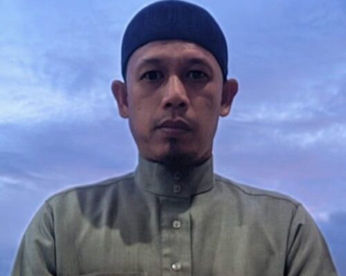 Pengajar pada Pesantren Dar Maryam Samahani, Aceh Besar, Ustaz Aiyub Rusli