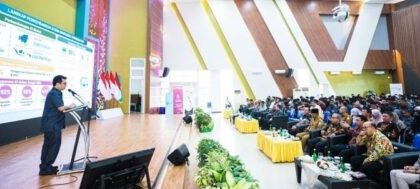 Wamenkominfo Nezar Patria dalam Kuliah Umum: 'Membentuk Karier Masa Depan di Era Berbasis AI' di Universitas Syiah Kuala Banda Aceh, Senin (26/2/2024)