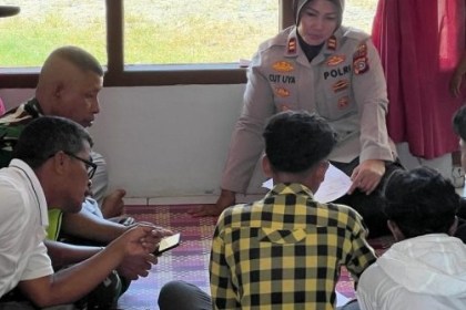 Enam remaja nakal yang sering melakukan aksi balap liar, diamankan di Polsek Syiah Kuala di Jembatan Lamnyong, Selasa dini hari (12/3)
