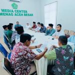 Kankemenag Aceh Besar menetapkan besaran zakat fitrah yang harus ditunaikan umat Islam pada bulan suci Ramadhan 1445 H/2024 M dengan menggunakan makanan pokok berupa beras sebanyak 2,8 kg perjiwa