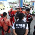 Personel Satreskrim Polres Gayo Lues mengecek sejumlah SPBU untuk mengantisipasi praktik curang penjualan BBM jelang hari raya Idulfitri 1445 hijriah, Kamis, 28 Maret 2024