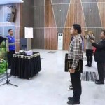 Wakapolda Aceh Brigjen Pol Armia Fahmi memimpin penandatangan pakta integritas dan pengambilan sumpah panitia, pengawas, peserta dan orang tua/wali calon peserta terkait penerimaan terpadu anggota Polri, Jum'at (19/4)