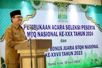 Pj Sekda Aceh Azwardi Abdullah mewakili Pj Gubernur Aceh membuka seleksi peserta MTQ Nasional XXX tahun 2024 di aula Dinas Syariat Islam Aceh, Selasa (29/4)