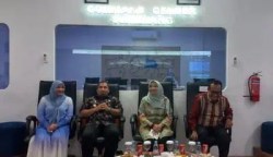 Pj Bupati Aceh Besar Muhammad Iswanto bersama Ketua TP PKK Cut Rezky Handayani mengunjungi Sumedang Comand Center di Sumedang, Jawa Barat, Rabu (8/5/2024). (Foto: Dok. Prokopim Aceh Besar)