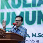 Wamenkominfo Nezar Patria mengisi kuliah umum 'Moderasi Beragama di Ruang Digital' di Ruang Teater LP2M, UIN Ar-Raniry, Rabu (8/5/2024). (Foto: Dok.Humas UIN Ar-Raniry)