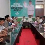 Ketua Desk Pilkada DPW PKB Aceh yang juga Sekretaris DPW PKB Aceh Munawar Ngoh Wan saat menerima pendaftaran Bakal Calon Gubernur Aceh, Jum'at (17/5). (Foto: For Info Aceh)