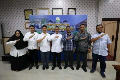 Dinas Sosial Aceh bersama Bank Syariah Indonesia (BSI) Aceh mengadakan pertemuan dan koordinasi memperkuat penyaluran Bansos bagi penerima Bantuan Program PKH dan Bantuan Pangan Tunai (BPT) Sembako di Aceh, Jum’at (17/5). (Foto: For Infoaceh.net)