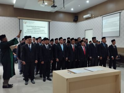 Ketua Bawaslu RI Rahmat Bagja, Jum'at (17/5) melantik Anggota Panwaslih Pilkada 2024 dari 9 Kabupaten/Kota di Aceh dalam rangka pemilihan Gubernur, Bupati dan Wali Kota. (Foto: For Infoaceh.net)