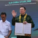 Elon Musk meresmikan layanan internet Starlink Indonesia di Denpasar, Bali, Ahad (19/5). Foto: Istimewa