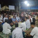 Ratusan warga eks korban Tsunami di Komplek Perumahan Care, Gampong Teureubeh Kota Jantho, Aceh Besar, Kamis malam (23/5/2024), larut dalam doa memperingati 20 tahun tsunami kalender hijriah. (Foto: For Infoaceh.net)