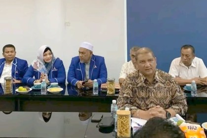 Wakapolda Aceh Brigjen Pol Armia Fahmi menjalani fit and proper test sebagai bakal calon Bupati Aceh Tamiang di DPD Partai Demokrat Aceh, Ahad (26/5). (Foto: For Infoaceh.net)