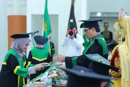 UIN Ar-Raniry meluluskan 808 wisudawan dalam Rapat Senat Terbuka di Auditorium Prof Ali Hasjmy Darussalam, Banda Aceh, Selasa (28/5/2024). (Foto: For Infoaceh.net)