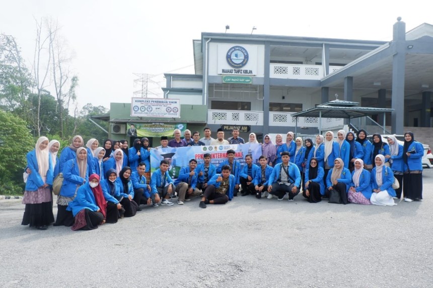 41 mahasiswa FTK UIN Ar-Raniry melaksanakan Praktik Profesi dan Pengabdian Kepada Masyarakat (PPKPM) Internasional di Selangor, Malaysia. (Foto: For Infoaceh.net)