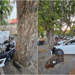 Toyota Yaris menabrak batang pohon asam di bahu jalan Abdulllah Ujung Rimba Gampong Baro Kecamatan Baiturrahman Banda Aceh, atau kawasan Taman Sari Jum'at pagi (7/6). (Foto: Dok. Satlantas Polresta Banda Aceh)