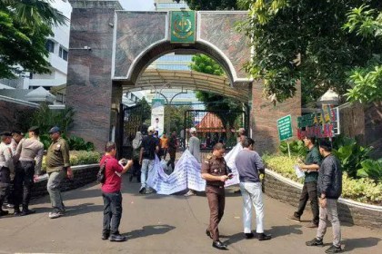 Kejagung diminta turun tangan tuntaskan indikasi mega korupsi pengadaan kapal Aceh Hebat yang menelan anggaran mencapai Rp 178 miliar dan proyek pembangunan 12 ruas jalan yang menelan APBA hingga Rp 1,2 triliun. Foto: Istimewa