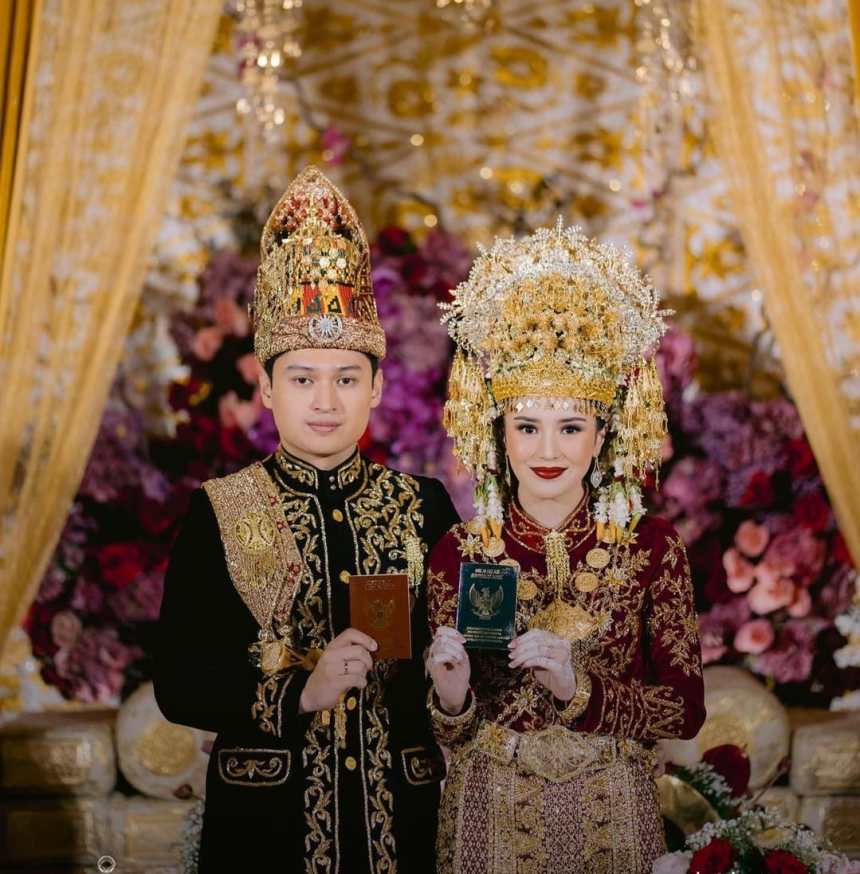 Cut Beby Tsabina dan Rizki Natakusumah resmi menikah pada Ahad, 23 Juni 2024 (Foto: Instagram bebytsabina)