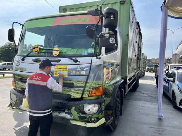 PT Hutama Karya kembali menggalakkan kampanye keselamatan berkendara SETUJU (Selamat Sampai Tujuan). Foto: Istimewa