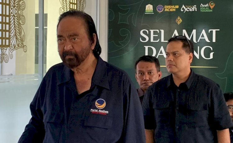 Surya Paloh bersama Ketua DPW Partai NasDem Aceh Irsan Sosiawan