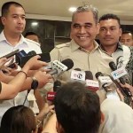 Sekjen DPP Partai Gerindra Ahmad Muzani mengumumkan bakal calon gubernur yang akan diusung di enam provinsi pada Pilkada 2024 meliputi Aceh, Jawa Tengah, NTT, Kalteng, Maluku dan Sulsel. Foto: Istimewa