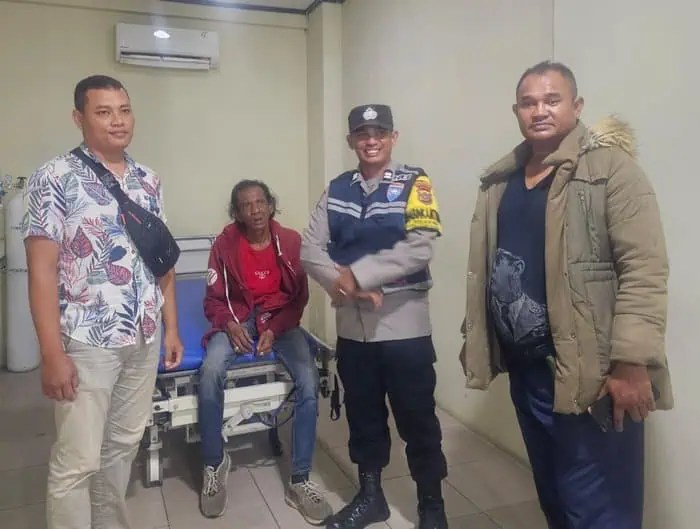 MA (45), ODGJ pelaku siram air got di Meunasah Gampong Jeulingke diamankan. (Foto: For Infoaceh.net)