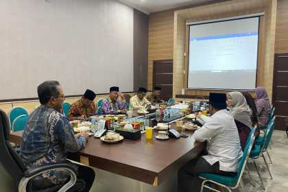 KPI Aceh saat melakukan audiensi ke Dinas Syar'iat Islam Provinsi Aceh. Foto: For Infoaceh.net
