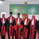 Ketua Pengadilan Tinggi Banda Aceh, Dr Suharjono SH MHum melantik lima Ketua Pengadilan Negeri (KPN), di Balai Tgk Chik Ditiro gedung Pengadilan Tinggi Banda Aceh, Rabu (31/7/2024). (Foto: For Infoaceh.net)