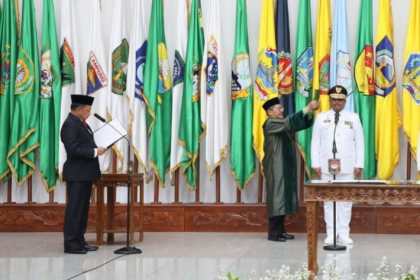 Mendagri Tito Karnavian Mlmelantik Safrizal ZA sebagai Pj Gubernur Aceh di Gedung C. Kemendagri, Jakarta, Kamis (22/8/2024). Foto: For Infoaceh.net
