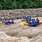 Cabor arung jeram nomor Down River Race (DRR) kategori R6 pada PON XXI Aceh-Sumut berlangsung di Sungai Alas, Ketambe, Aceh Tenggara, Kamis (12/9/2024). Foto: For Infoaceh.net