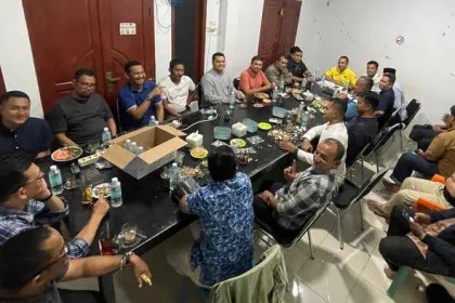 Koalisi partai pengusung paslon gubernur/wakil gubernur Aceh Bustami Hamzah-Fadhil Rahmi menunjuk Sabri Badruddin sebagai ketua tim pemenangan di Banda Aceh