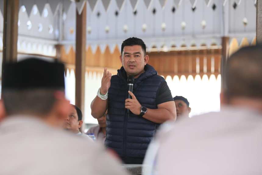 Kadisbudpar Aceh Almuniza Kamal