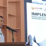 Plh. Asisten Administrasi Umum Sekda Aceh Abdul Qahar memberikan sambutan pada Sosialisasi Implementasi Portal Administrasi Pemerintahan di bidang Layanan Aparatur Negara, di aula Kantor BKA, Banda Aceh, Rabu, (16/10/2024).