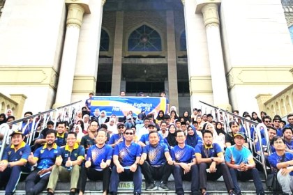 Gabungan instansi vertikal Kemenkeu Satu Aceh Zona III menyelenggarakan kegiatan sosial "Kemenkeu Peduli" di Islamic Center Kota Lhokseumawe, Jum'at (18/10).