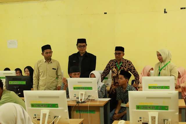 Dayah Jeumala Amal Lueng Putu, Pidie Jaya menggelar Olimpiade Matematika dan Sains (OMSDJA) ke-4 dimulai Sabtu (26/10). (Foto: Dok. Tim Media Dayah Jeumala Amal)