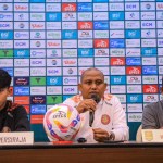 Pelatih Persiraja Banda Aceh, Akhyar Ilyas memberikan keterangan pers, Kamis (19/12) jelang laga melawan Persikota Tangerang di Stadion H Dimurthala Lampineung Banda Aceh. (Foto: Dok. MO Persiraja)