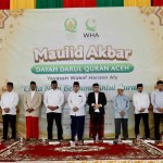 Pj Gubernur Aceh Safrizal, Plt Sekda Aceh Muhammad Diwarsyah, menghadiri Maulid Akbar di Dayah Darul Quran Aceh, Ahad, 1 Desember 2024, di Desa Tumbo Baro, Kecamatan Kuta Malaka, Aceh Besar