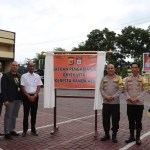 Kapolresta Banda Aceh Kombes Pol Fahmi Irwan Ramli mengukuhkan Sat Pamobvit Polresta Banda Aceh, Rabu (18/12). (Foto: For Infoaceh.net)